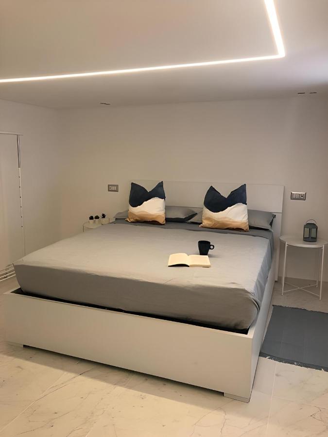 Ficurinia Bnb Apartment